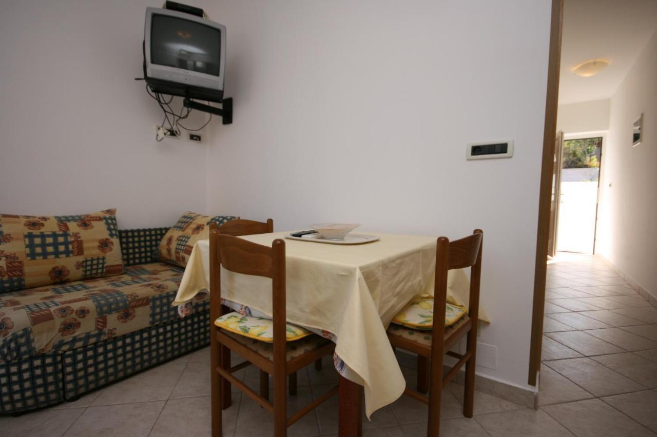 Apartments By The Sea Stara Novalja, Pag - 6301 Luaran gambar
